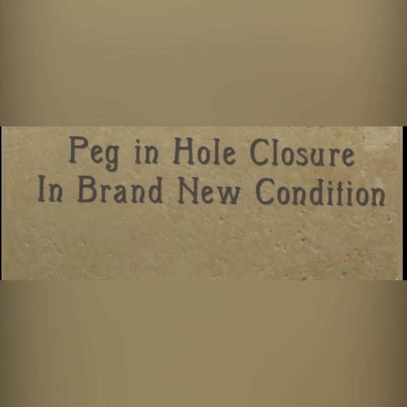 LV M-L or CD S-M UNISEX Fashionable Belt Fits
In excellent condition SEND OFFERS - Picture 8 of 13